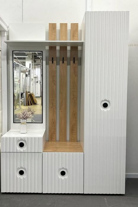 Продам прихожую Россия мдф