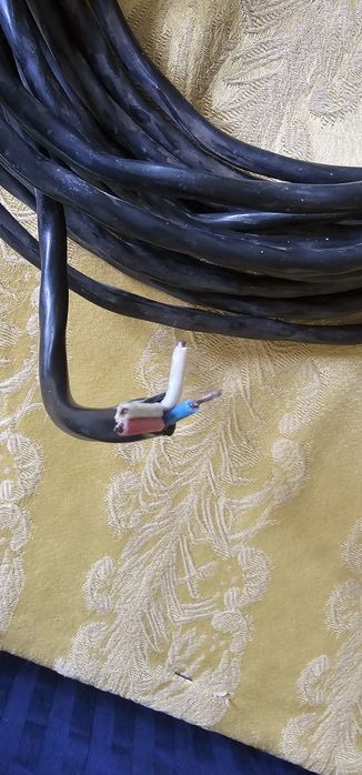 Кабель кусок ВВГ 4х2,0