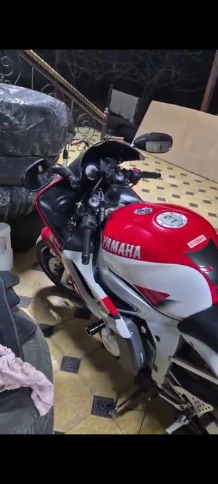 Yamaha yzf r6 мотоцикл