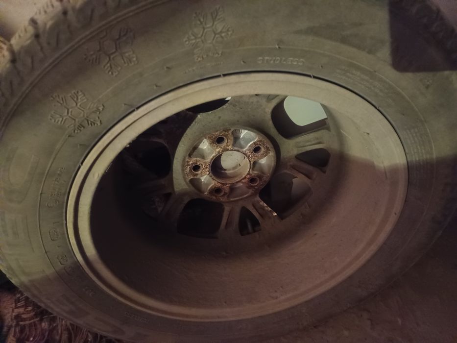 Зимный шина с дисками