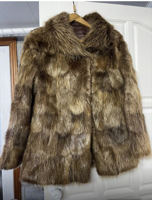 Шубы женская енот и бобер