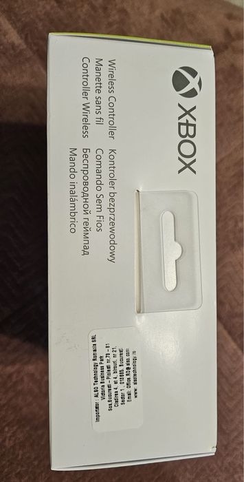 Vand controller xbox nou in cutie