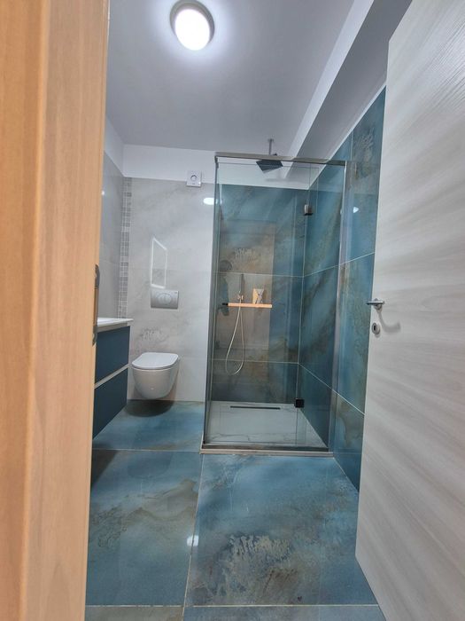 White Titanic Mamaia, 55 mpc, etaj 4, vedere la mare + loc de parcare