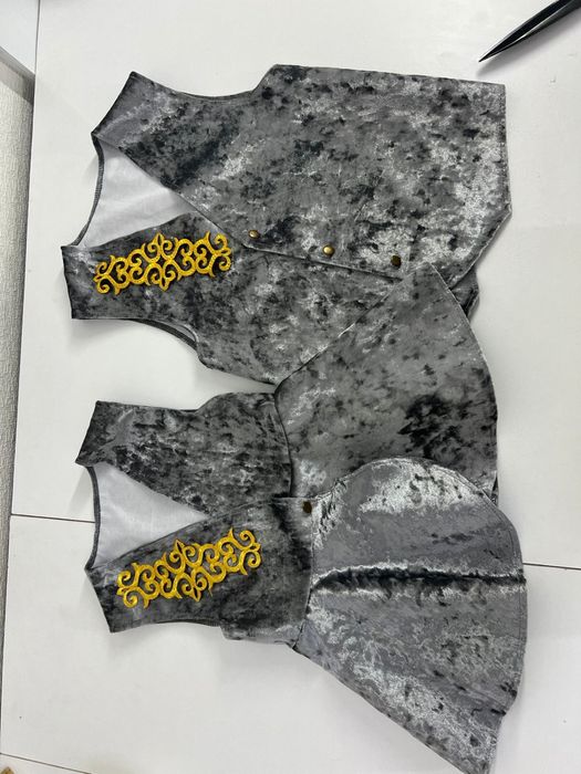 Национальные жилетки