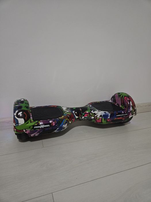Hoverboard FreeWheel Graffiti Multicolor – Funcțional + Încărcător