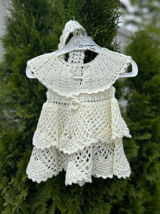 Set rochita si pantofi fetita crosetate, 6-9 luni, calitate excelenta