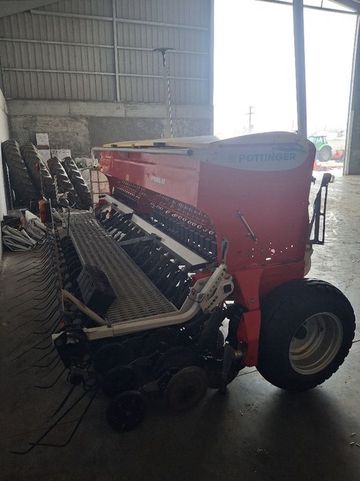 Semanatoare cereale 4m. Pottinger vitasem.