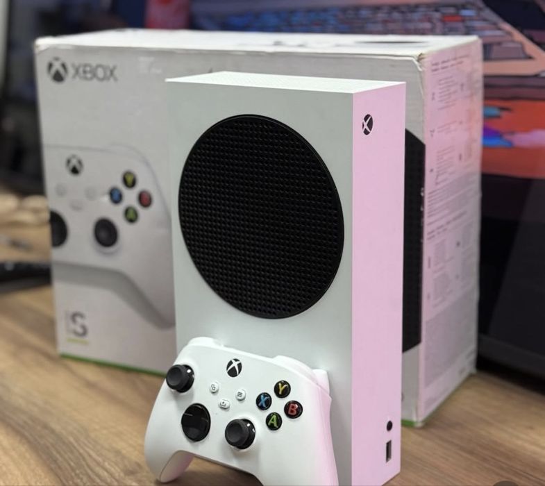 Игровые приставки Xbox Series S
