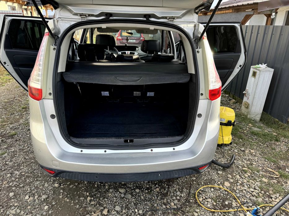 Vand Renault Grand Scenic III ,trapa panoramica,2 seturi de roti