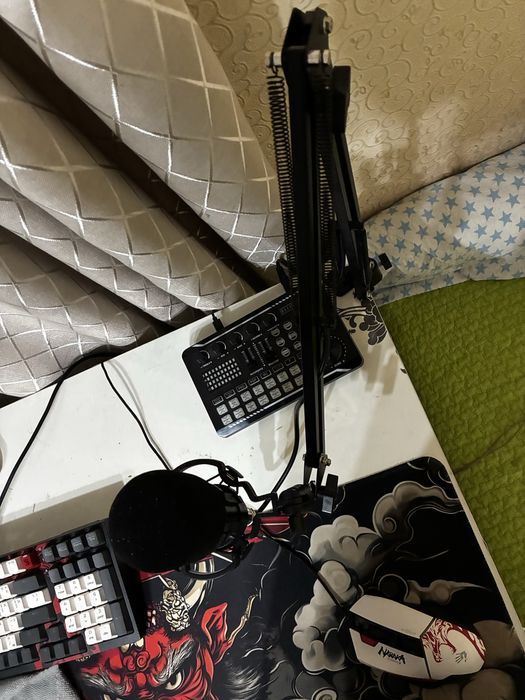 Микрофон BM800