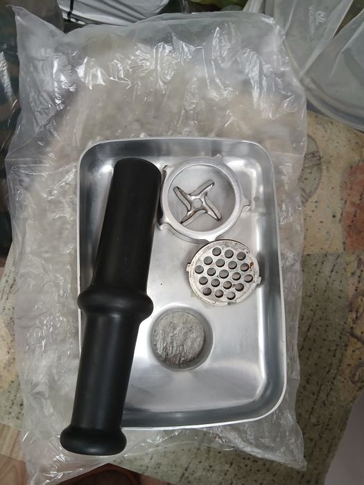 На элетромясорубку.