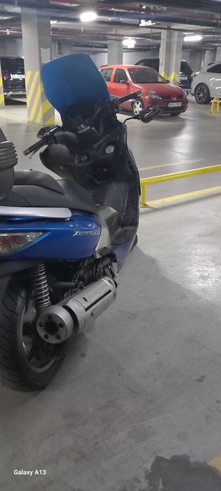 Scuter maxiscuter kimco xciting 500cc