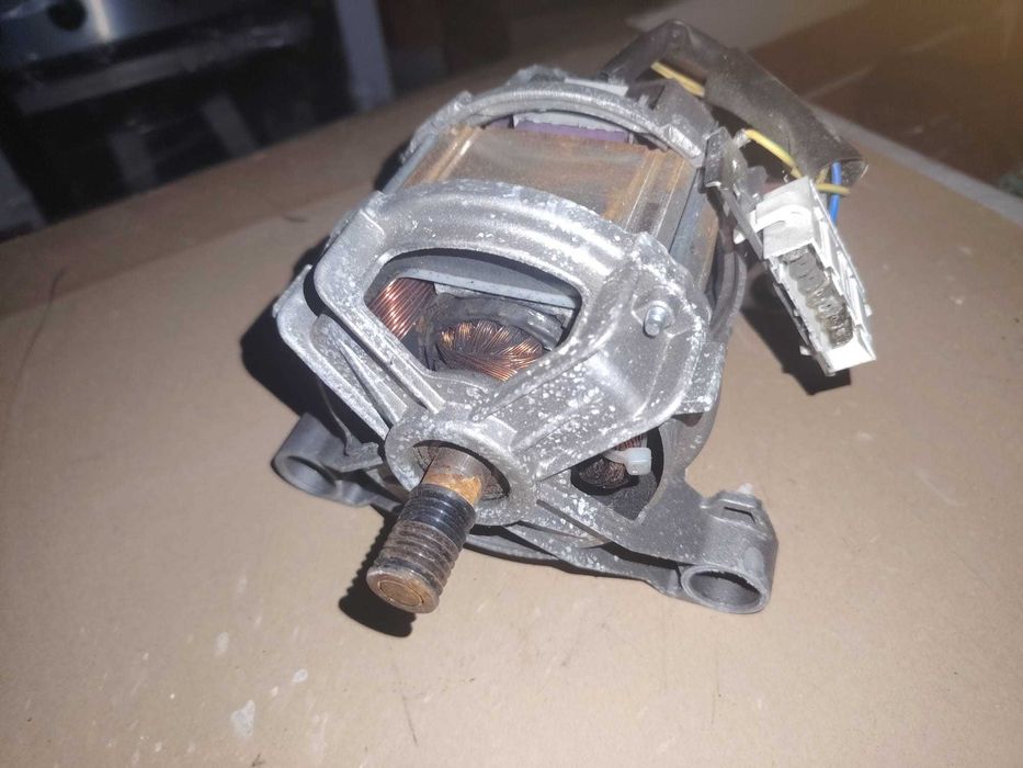 Motor masina spatlat ARCTIC ,BEKO