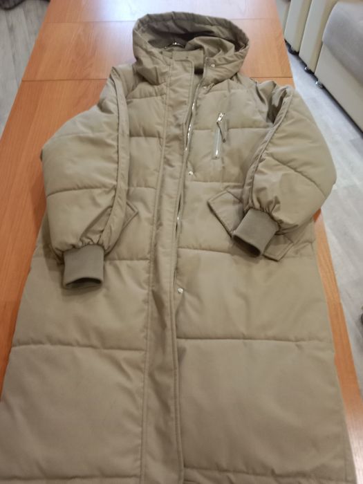 Продам верхнюю одежду.