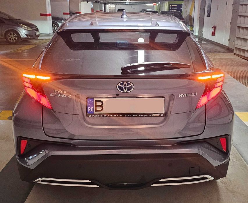 Toyota C-HR 2.0 VVT-i Dynamic (184CP) - Hybrid - Automata (e-CVT)