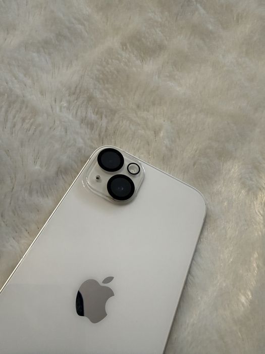 IPhone 14 Plus starlight