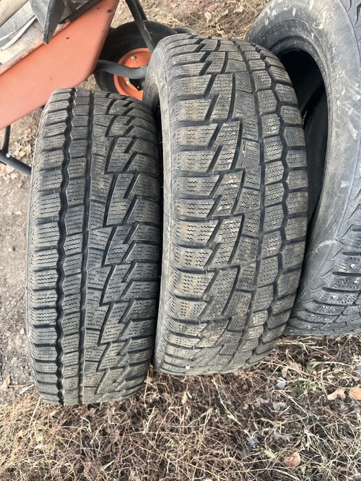 Шины зимние комплект