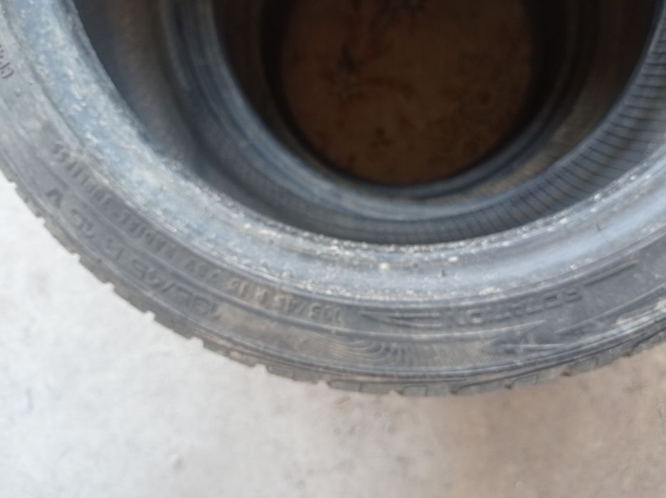 Продам резину 195/45R/15V