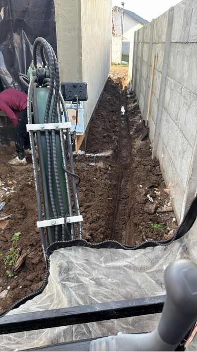 Inchiriere miniexcavator 1.2T cu manipulator