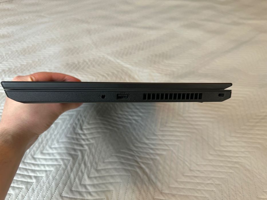НЕИЗПОЛЗВАН Lenovo ThinkPad L15 Gen 1 i5 16GB НОВА батерия Win10 Pro
