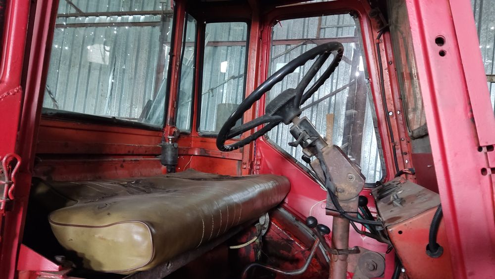 Продам Т-16. Грейфер, лопата.