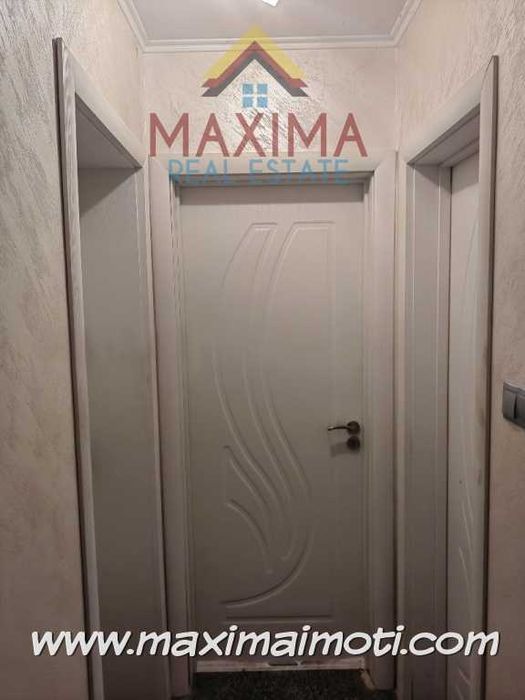 Продава се Тристаен апартамент в Пловдив, Христо Смирненски - 100 кв.м за 1320 €/кв.м - Снимка #3