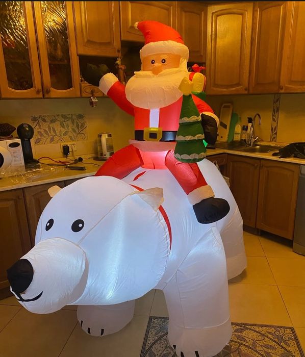 Дед мороз и Медведь Надувной