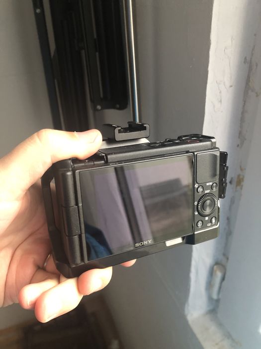 Sony ZV 1 cu cage