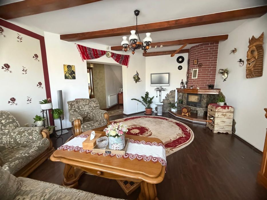 Casă spațioasă de vânzare – Sântana de Mureș | Se acceptă și schimb cu apartament + diferență