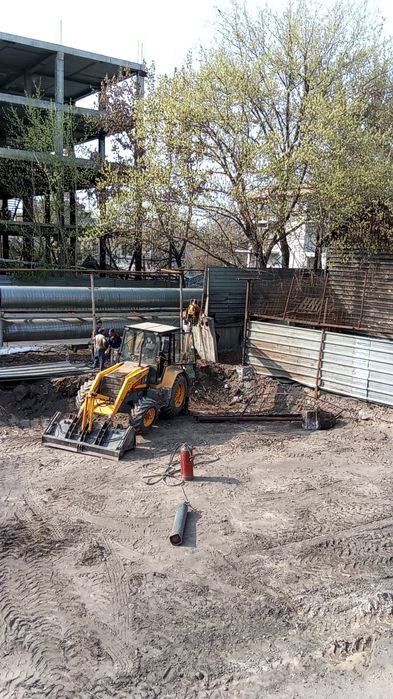 Аренда экскаватора 3 в 1 с водителем
