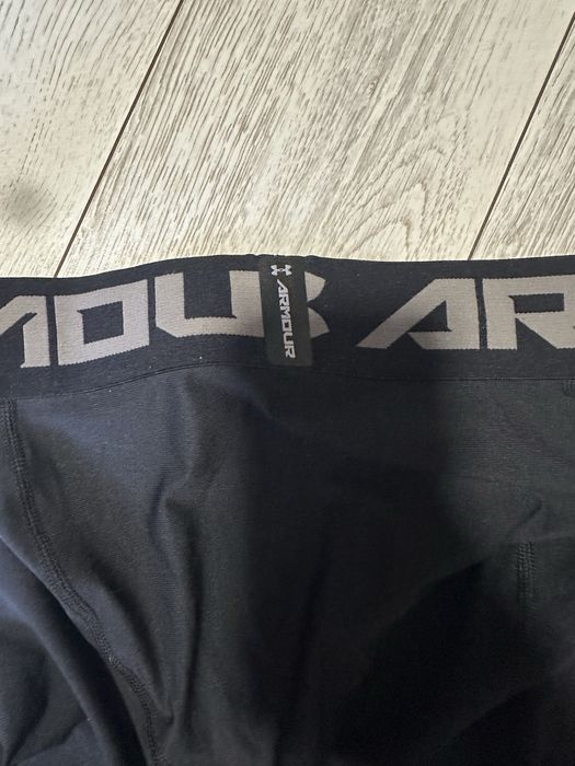 Under Armour клин