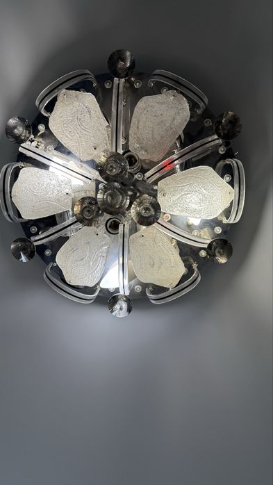 Люстра с пультом управления