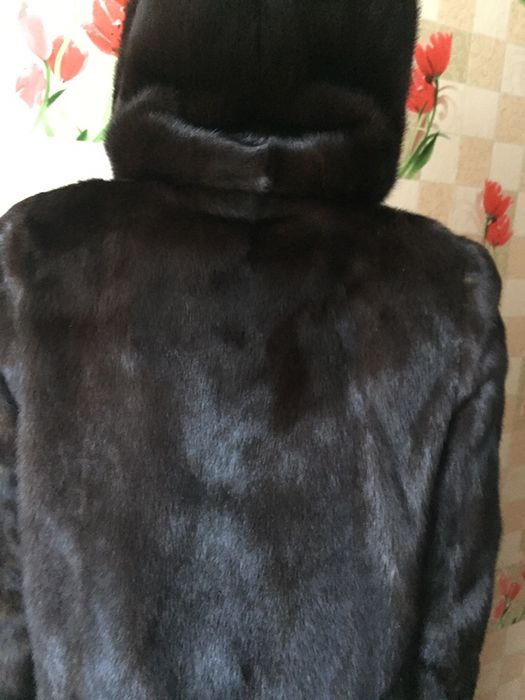 Продам норковую шубу