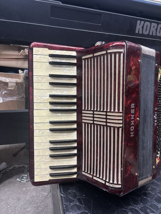 Acordeon Hohner Verdi 2 vergea cu 80 basi