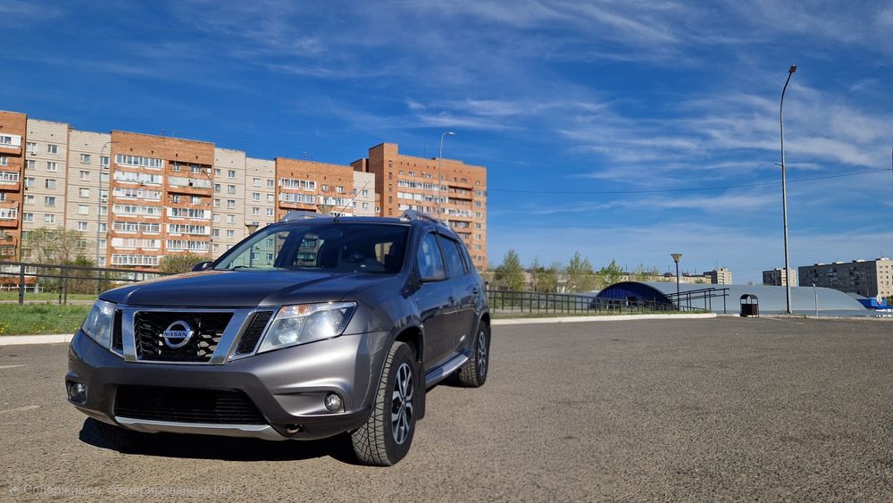 Продам кроссовер Nissan Terrano