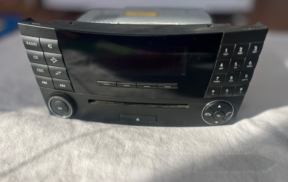 Радио cd mercedes e-class w211 модел mf2321