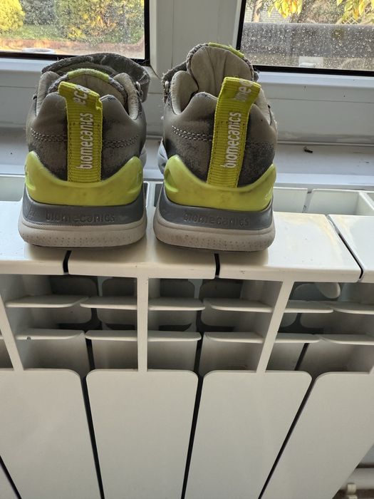 Кроссовки кожаные biomechanics