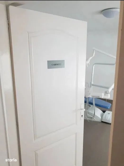 Spatiu comercial/birouri l compartimentat l 110 mp utili l Decebal