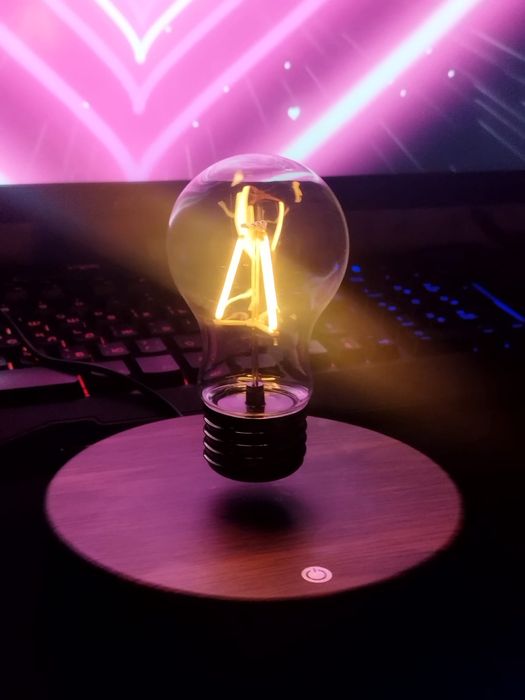 Ночник левитирующий