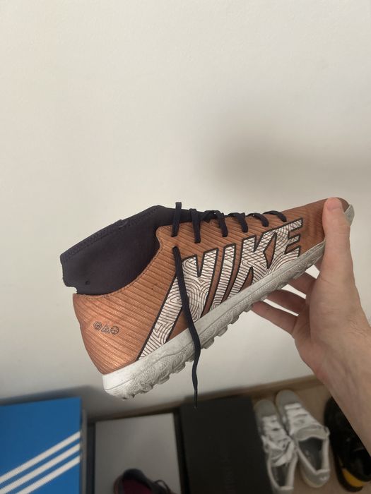 adidasi fotbal sintetic