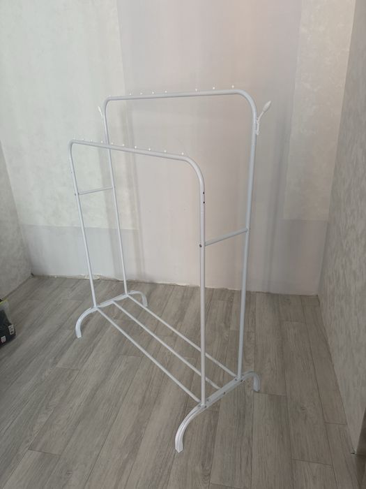 Продам вешалка напольная