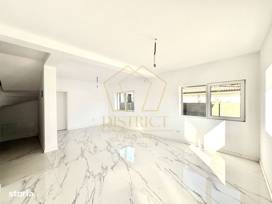 Duplex cu 4 camere, despărțite prin camera tehnica | Mosnita Noua