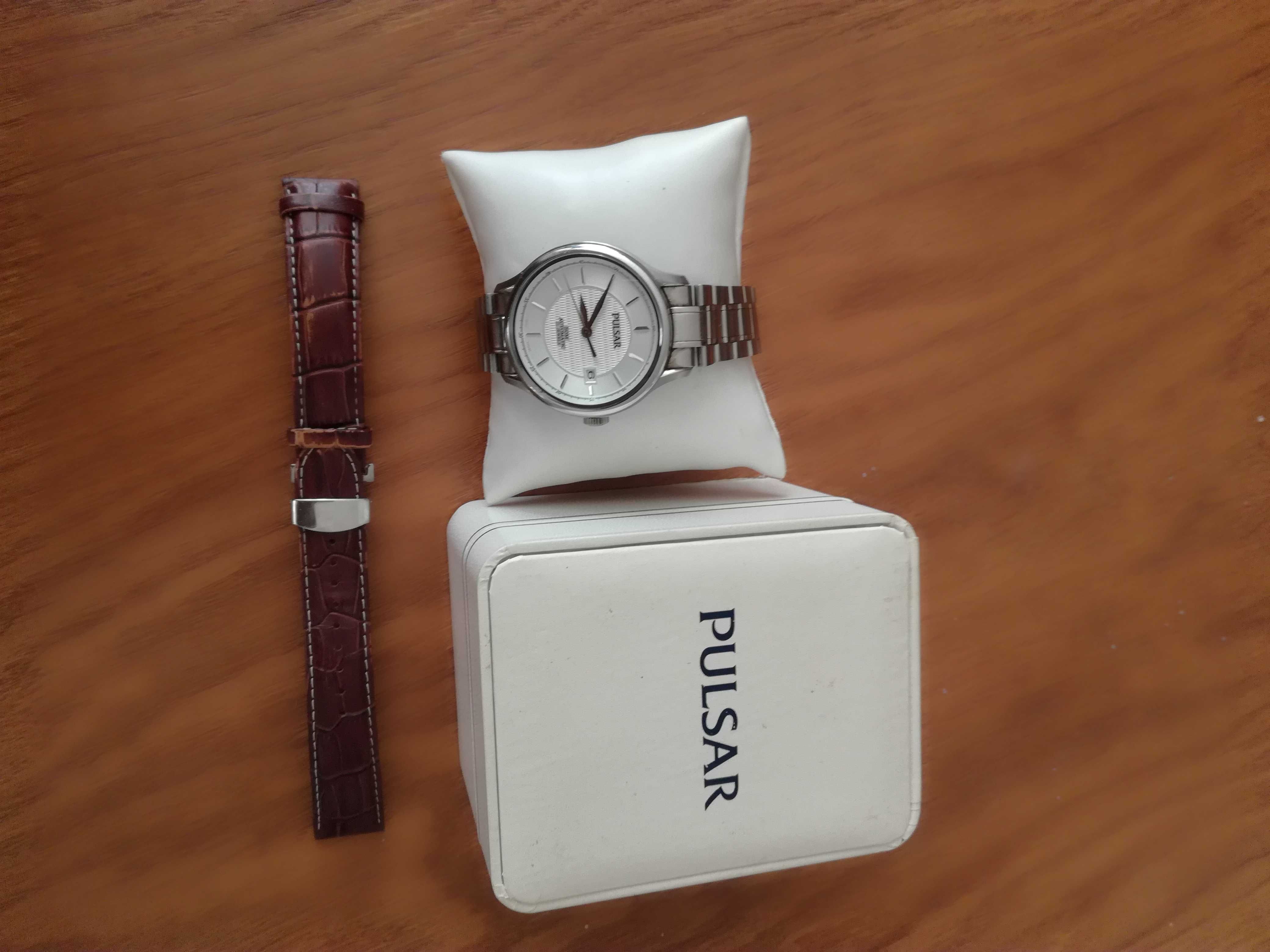 Pulsar automatic 21 outlet jewels