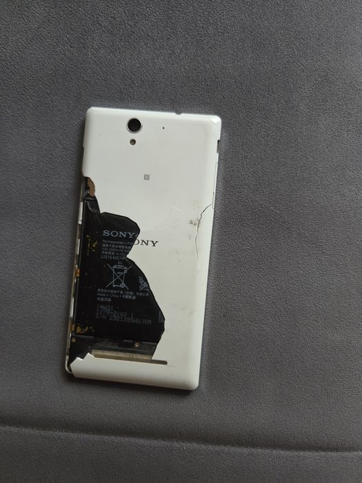 Продам телефоны б/у. Оппо, сони