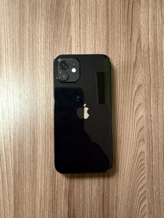 Продается Айфон 12