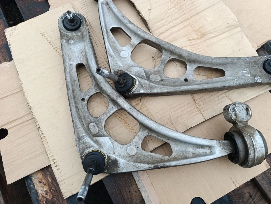 Предни носачи БМВ Е46 / BMW E46