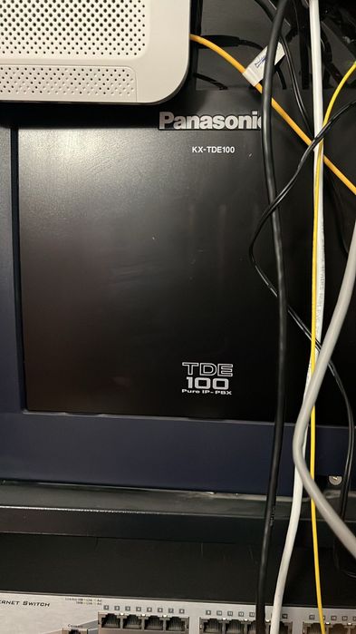 Panasonic KX-TDE100 Мини АТС