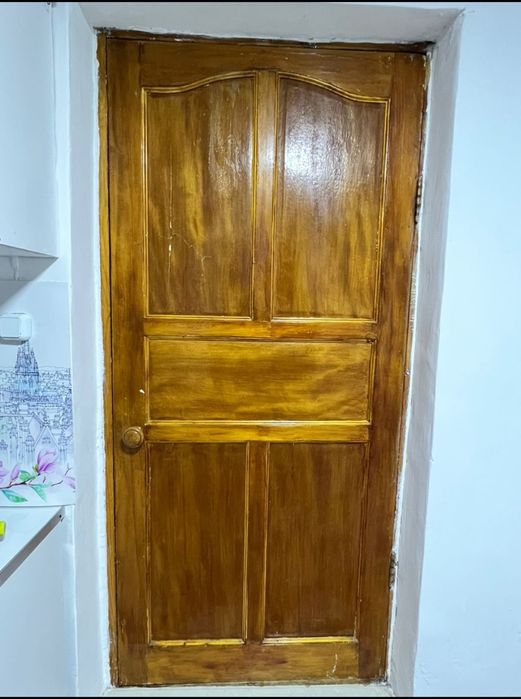 Продам двери межкомнатные 6 шт