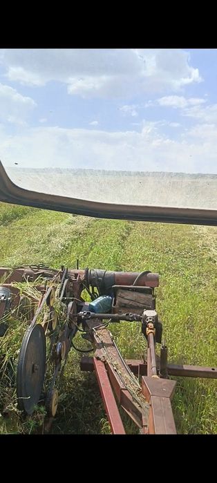 Продам жатку  пяти метровую