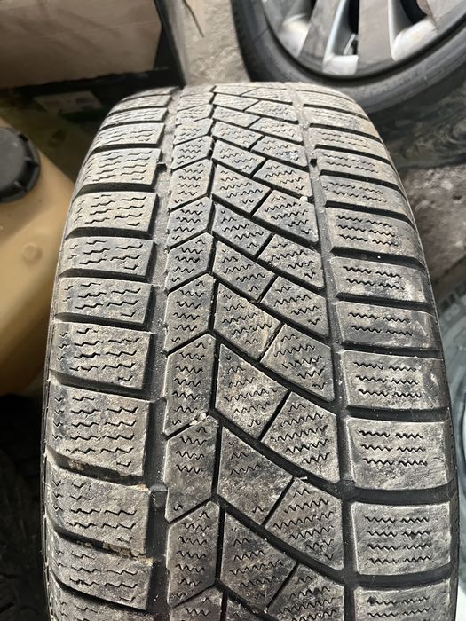Anvelope iarna 205/60R16